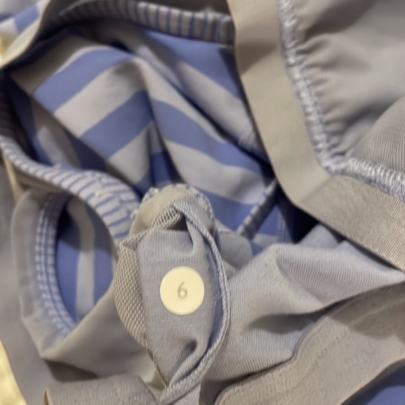 Lululemon Power Y Tank Blue Stripe Size 6 - Picture 7 of 7